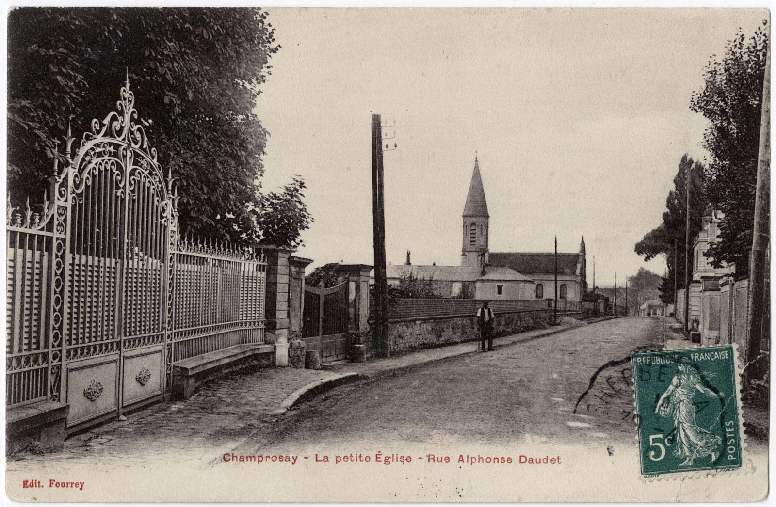 Champrosay, la petite église, rue Alphonse-Daudet, carte postale ancienne